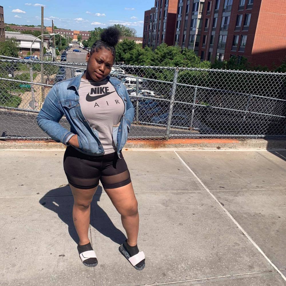 Meet your Posher, Domo